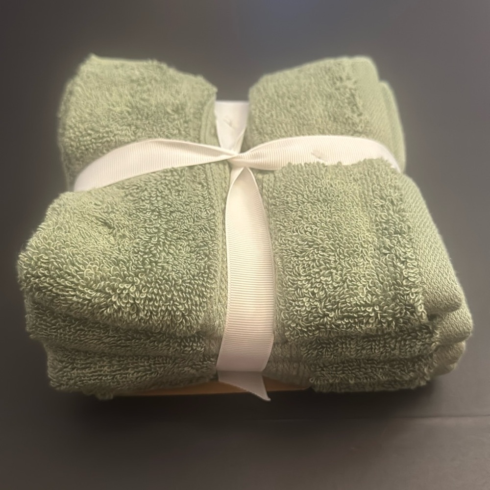 8pc ECOEXISTENCE Organic The Organic Bath Towel Set - 100% Organic Cotton Loops - Picture 6 of 10